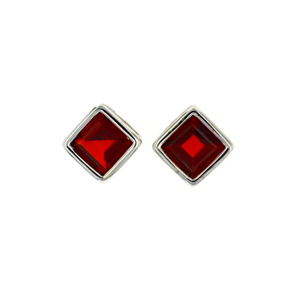 Josephs Jewelers Estate>14K White Gold Garnet Earrings