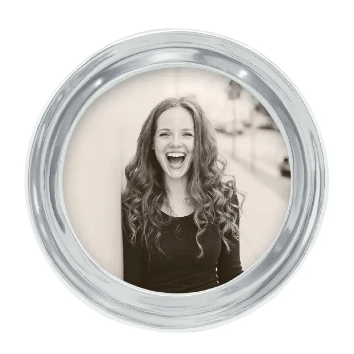 Josephs Jewelers Home Décor>Mariposa – Signature Round Frame