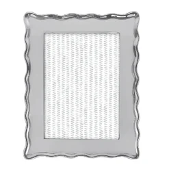 Josephs Jewelers Home Décor>Mariposa – Wide Wavy 5×7 Frame